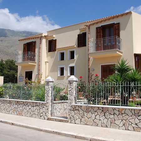 Bed and Breakfast Aurora Castelluzzo Exterior foto