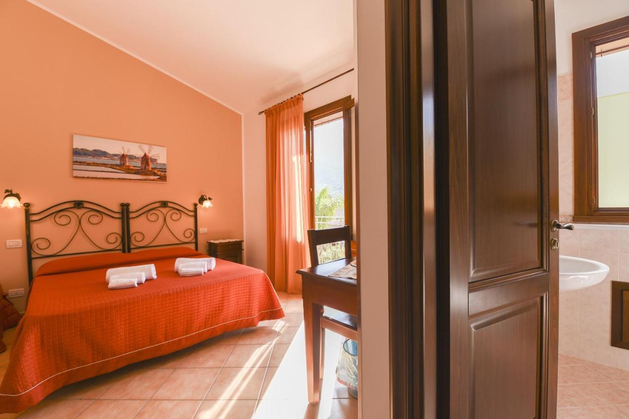 Bed and Breakfast Aurora Castelluzzo Exterior foto