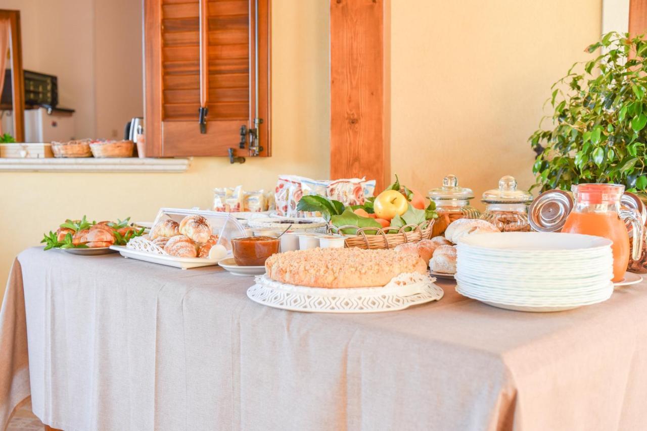 Bed and Breakfast Aurora Castelluzzo Exterior foto