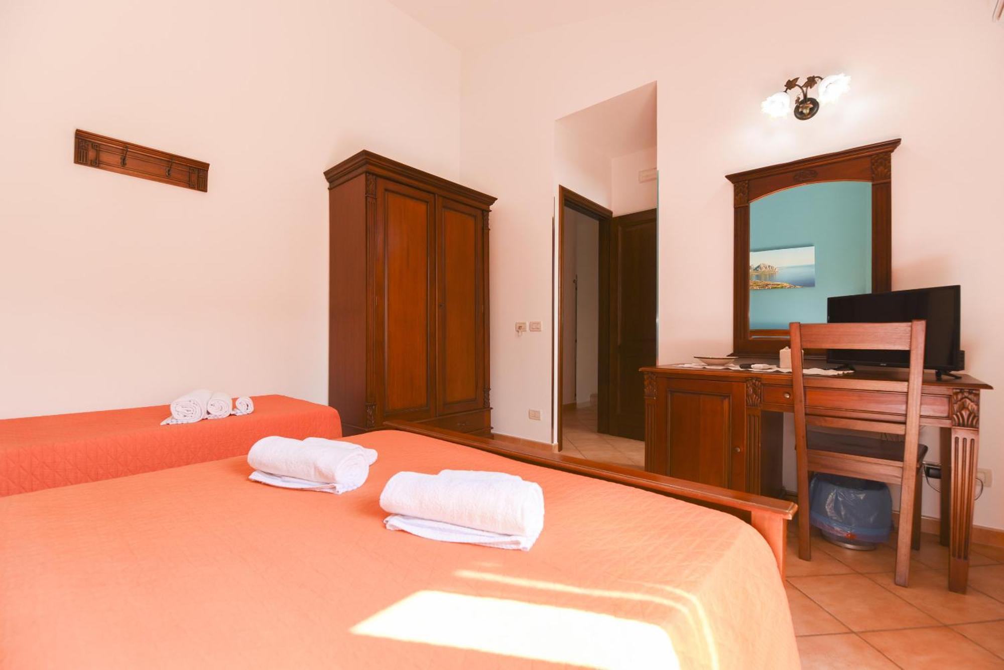 Bed and Breakfast Aurora Castelluzzo Habitación foto