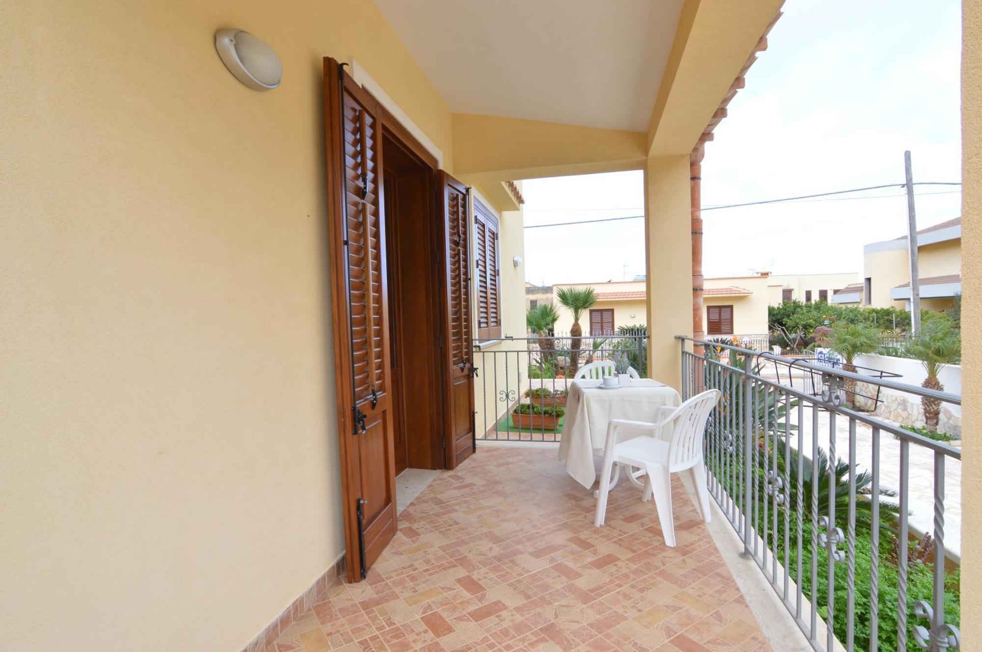 Bed and Breakfast Aurora Castelluzzo Habitación foto