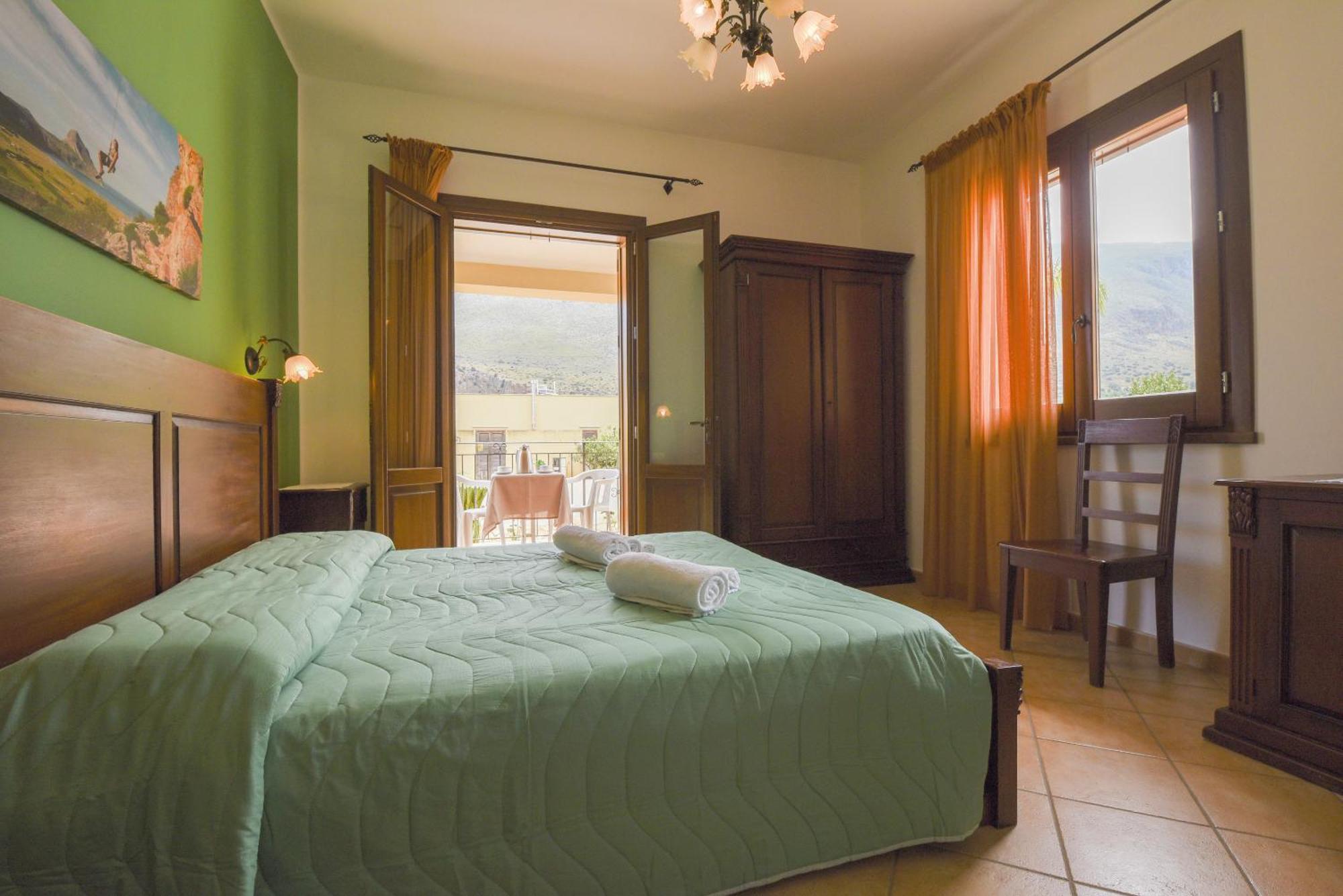 Bed and Breakfast Aurora Castelluzzo Habitación foto